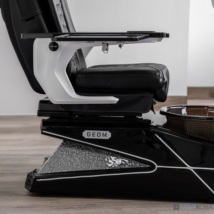 GEOM II Pedicure Spa with FX Chair Top by Mayakoba