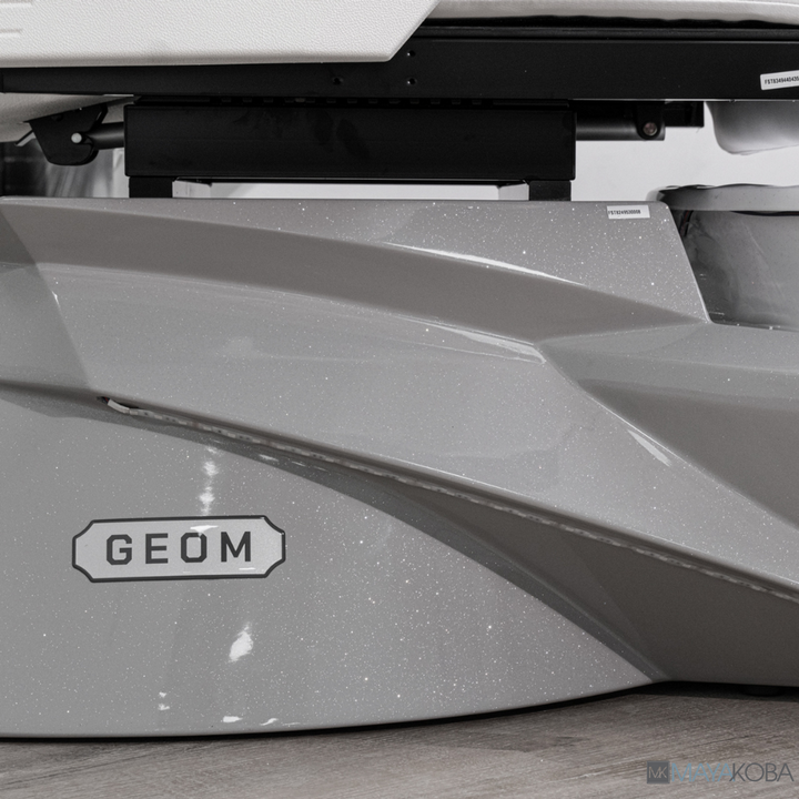 GEOM I Pedicure Spa with FX Chair Top by Mayakoba