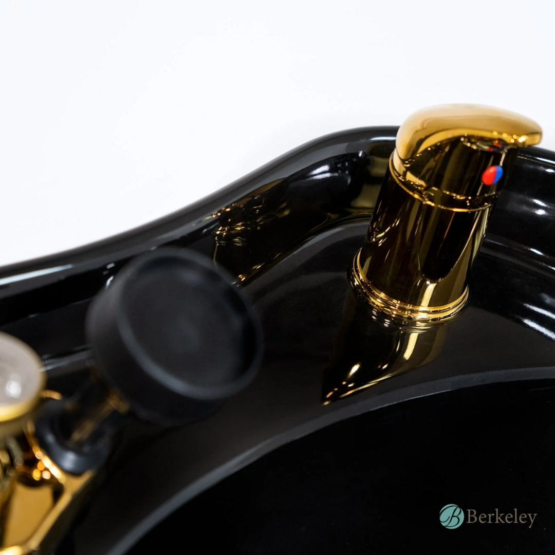 KLYNE Shampoo Unit by Berkeley
