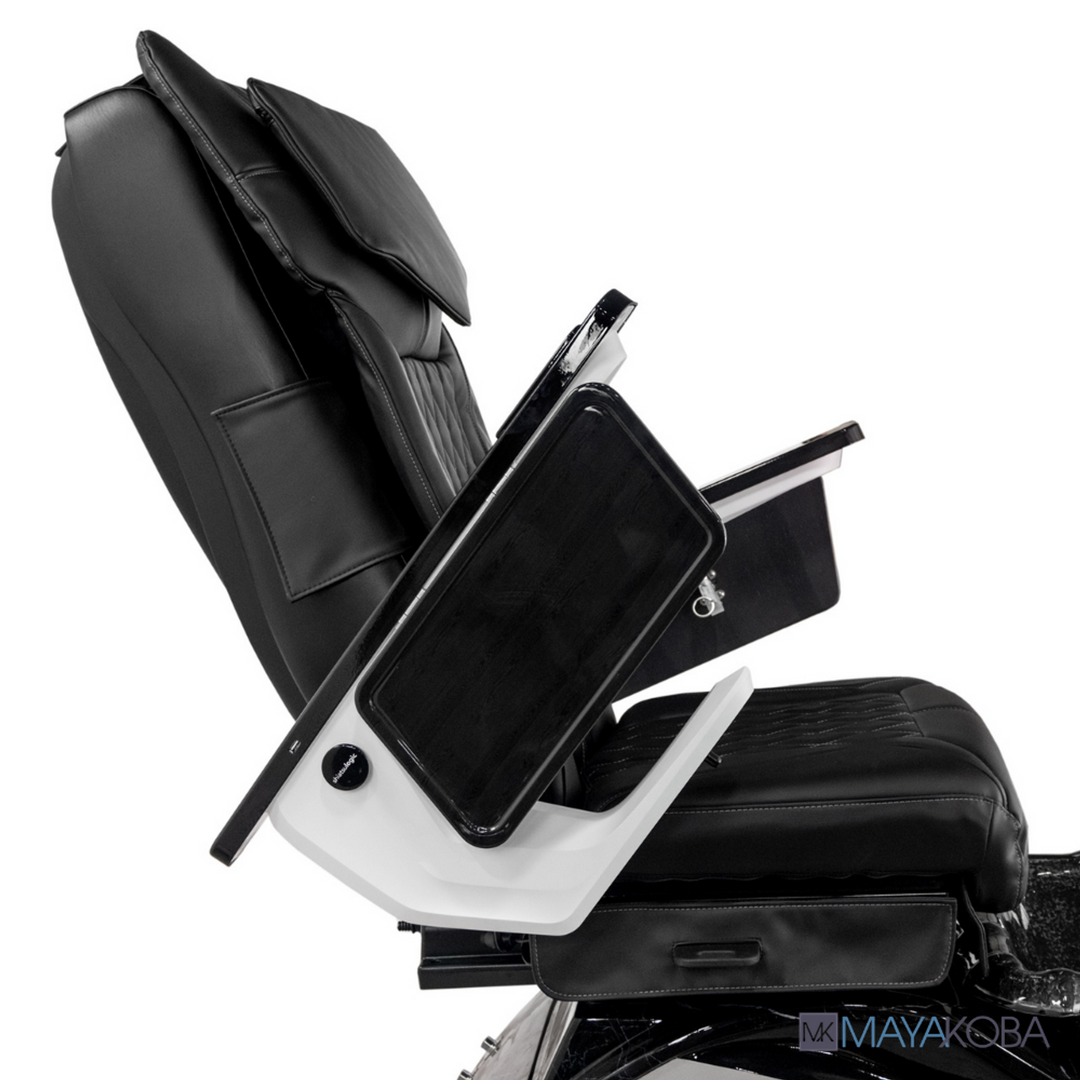 SHIATSULOGIC DX MASSAGE CHAIR W/ COVERSET by Mayakoba