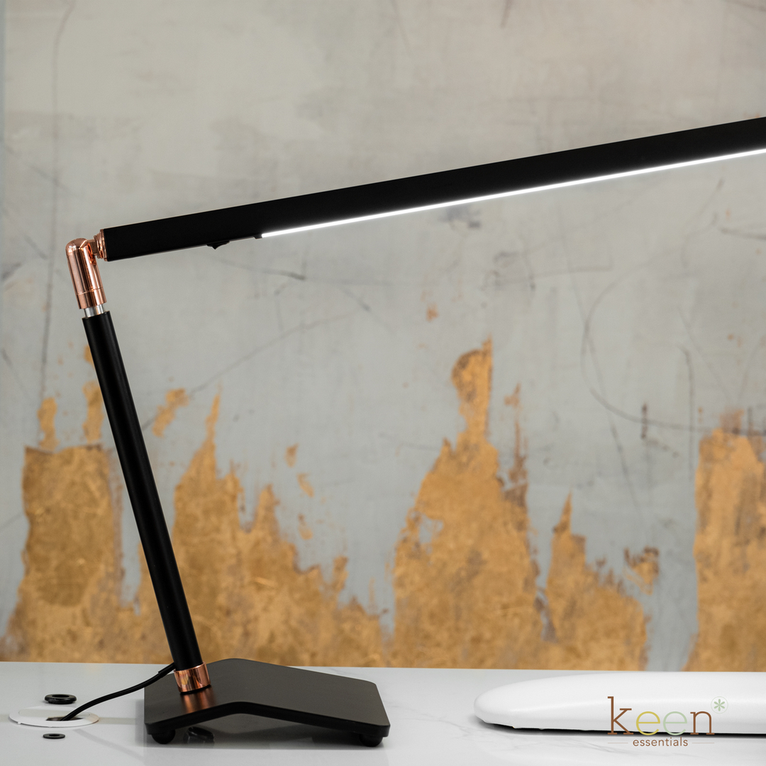 KEEN NEO LED Tabletop Lamp