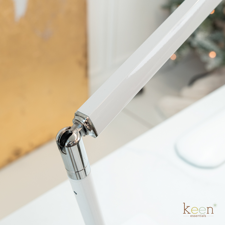 KEEN NEO LED Tabletop Lamp