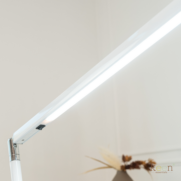 KEEN NEO LED Tabletop Lamp